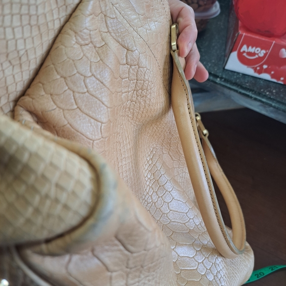 Longchamp Python embossed beish bag - Picture 11 of 16